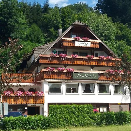 Decker'S Bio Hotel Zum Lamm Baiersbronn Exterior photo